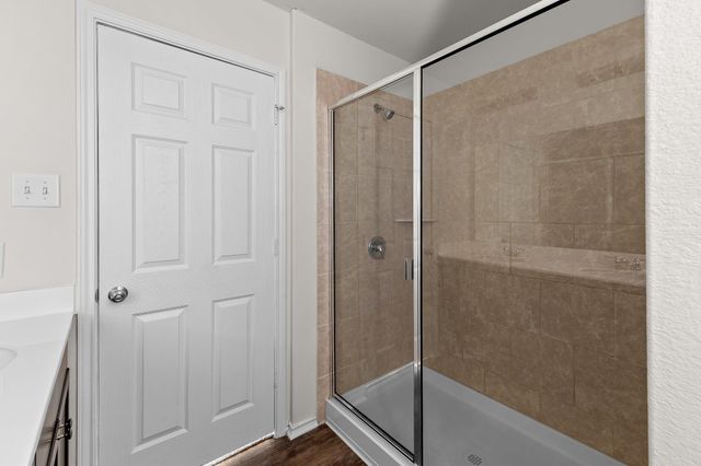 457 Bedford Falls LN, Jarrell, TX 76537