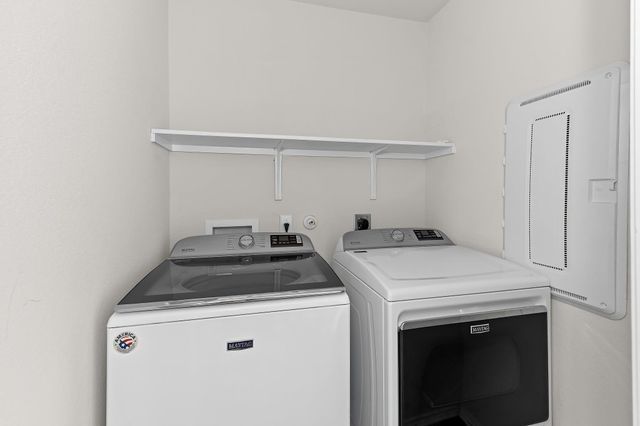 457 Bedford Falls LN, Jarrell, TX 76537