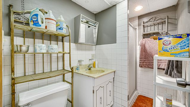 1634 W 68th Street, Chicago, IL 60636