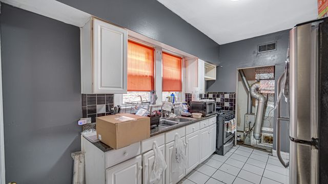 1634 W 68th Street, Chicago, IL 60636