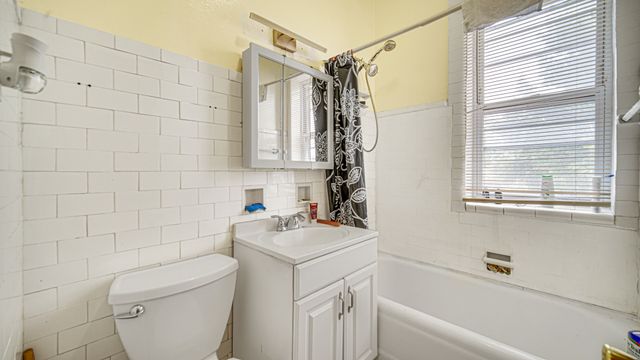 1634 W 68th Street, Chicago, IL 60636