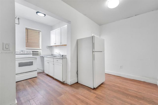 1554 SW 5th St 11c, Miami, FL 33135