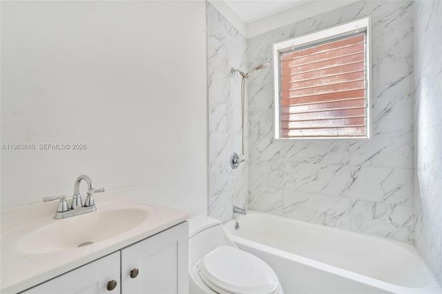 1554 SW 5th St 11c, Miami, FL 33135