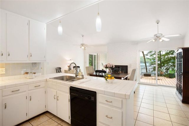 5950 Truman Mountain Road, Gainesville, GA 30506