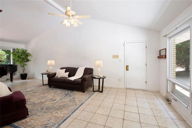 5950 Truman Mountain Road, Gainesville, GA 30506