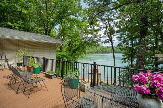 5950 Truman Mountain Road, Gainesville, GA 30506