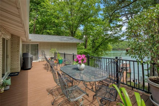 5950 Truman Mountain Road, Gainesville, GA 30506
