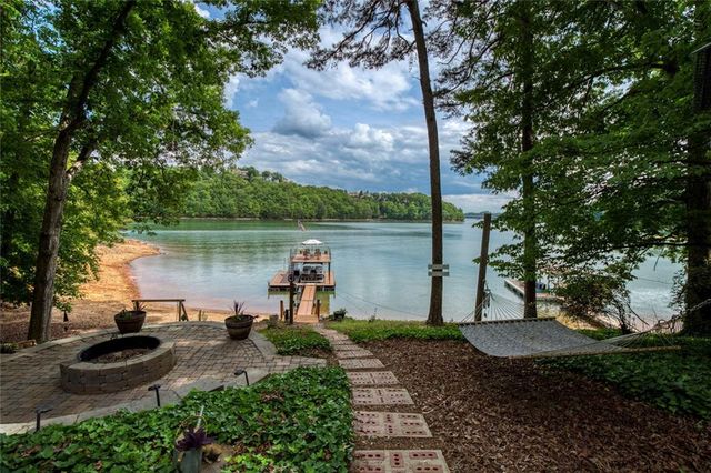 5950 Truman Mountain Road, Gainesville, GA 30506