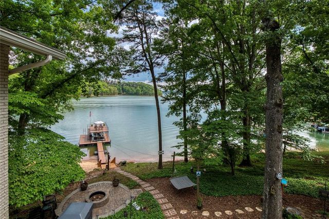 5950 Truman Mountain Road, Gainesville, GA 30506
