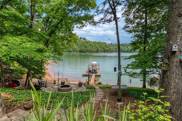 5950 Truman Mountain Road, Gainesville, GA 30506