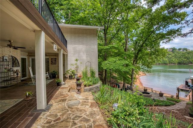 5950 Truman Mountain Road, Gainesville, GA 30506