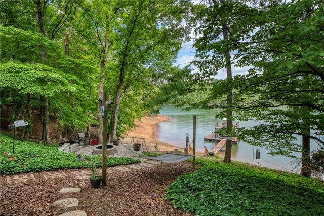 5950 Truman Mountain Road, Gainesville, GA 30506