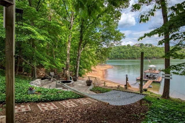 5950 Truman Mountain Road, Gainesville, GA 30506