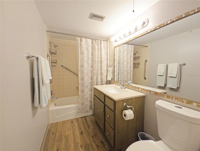 648 MIDWAY DRIVE B, Ocala, FL 34472