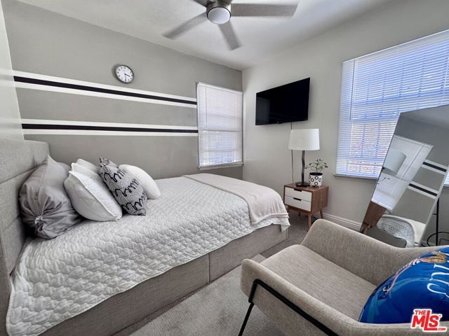 2177 W 27th Street 2177, Los Angeles, CA 90018