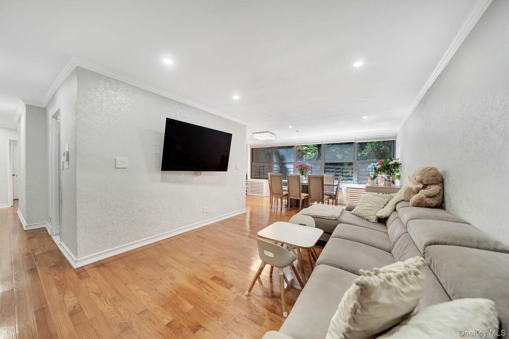 75-26 Bell Boulevard LD, Oakland Gardens, NY 11364 — photo 5
