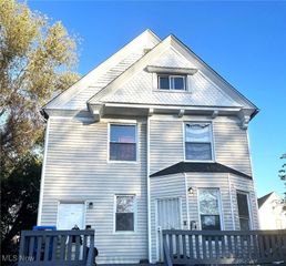 1713 E 69th Place, Cleveland, OH 44103