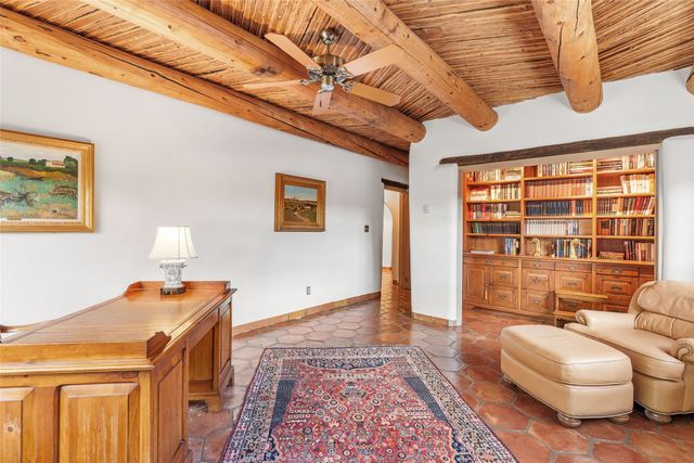 61 Calle San Martin, Santa Fe, NM 87506