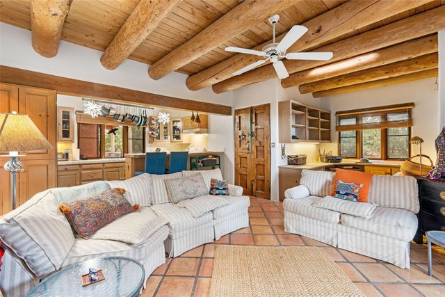 61 Calle San Martin, Santa Fe, NM 87506