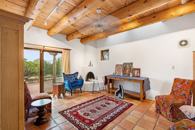 61 Calle San Martin, Santa Fe, NM 87506