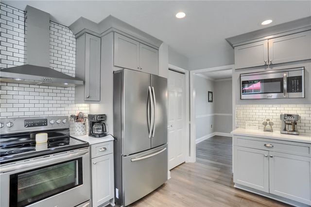 13 Bradley Ct, Cranberry Twp, PA 16066