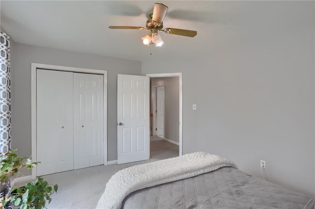 13 Bradley Ct, Cranberry Twp, PA 16066
