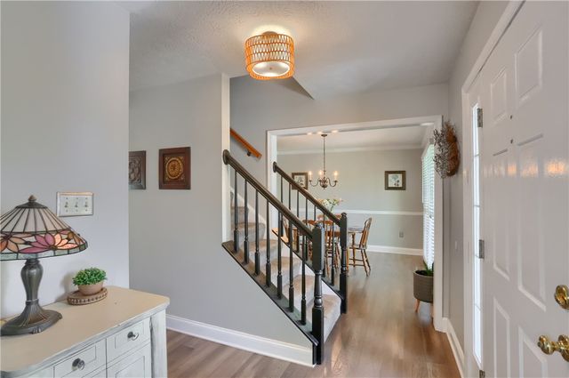 13 Bradley Ct, Cranberry Twp, PA 16066
