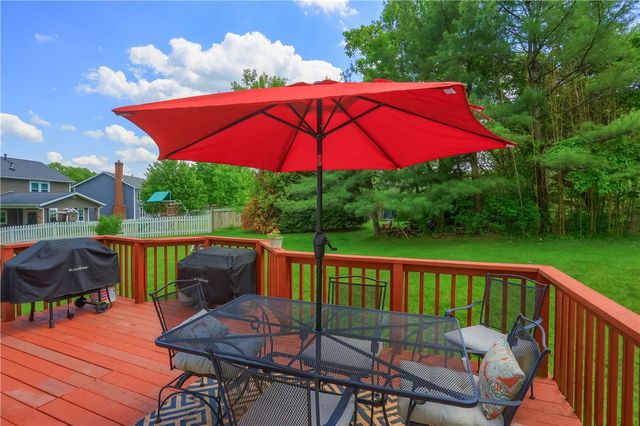 13 Bradley Ct, Cranberry Twp, PA 16066