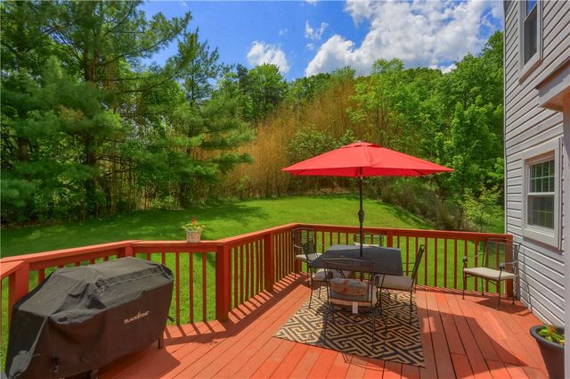 13 Bradley Ct, Cranberry Twp, PA 16066