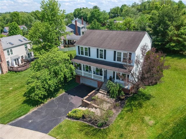13 Bradley Ct, Cranberry Twp, PA 16066