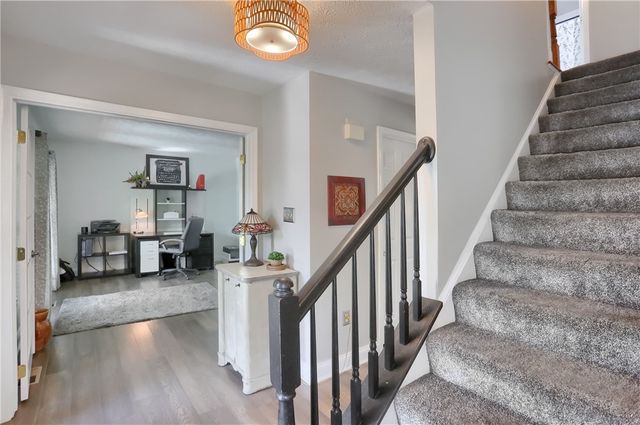 13 Bradley Ct, Cranberry Twp, PA 16066
