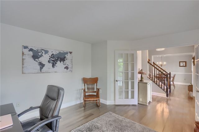 13 Bradley Ct, Cranberry Twp, PA 16066