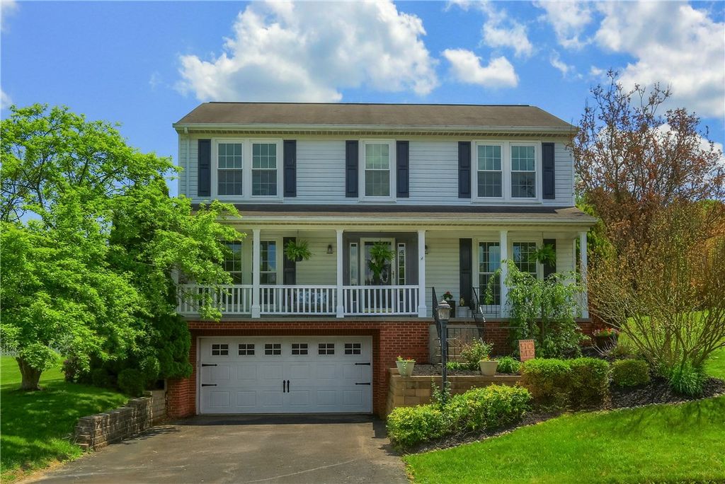 13 Bradley Ct, Cranberry Twp, PA 16066