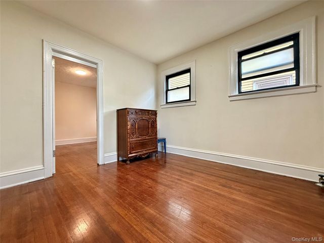 5718 79th Avenue, Glendale, NY 11385