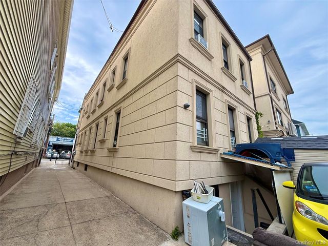 5718 79th Avenue, Glendale, NY 11385