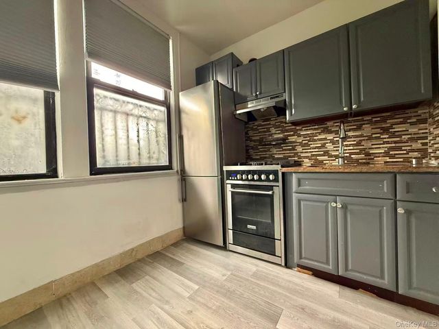 5718 79th Avenue, Glendale, NY 11385