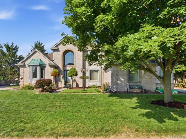 48507 Montelepre Drive, Shelby Charter Township, MI 48315