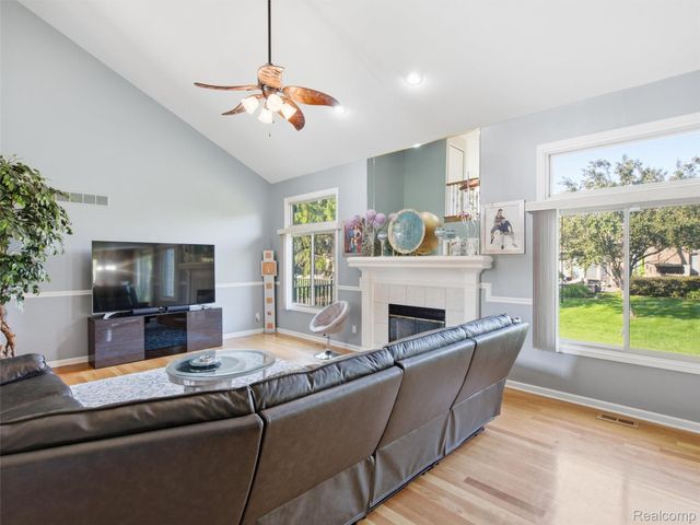 48507 Montelepre Drive, Shelby Charter Township, MI 48315