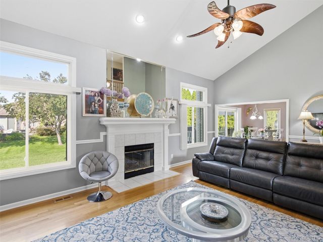 48507 Montelepre Drive, Shelby Charter Township, MI 48315