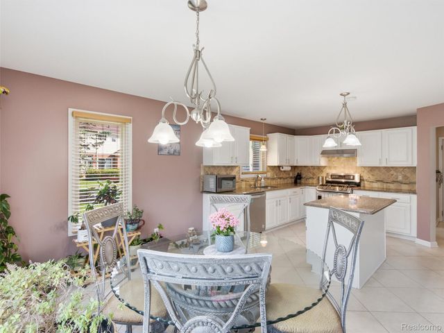 48507 Montelepre Drive, Shelby Charter Township, MI 48315