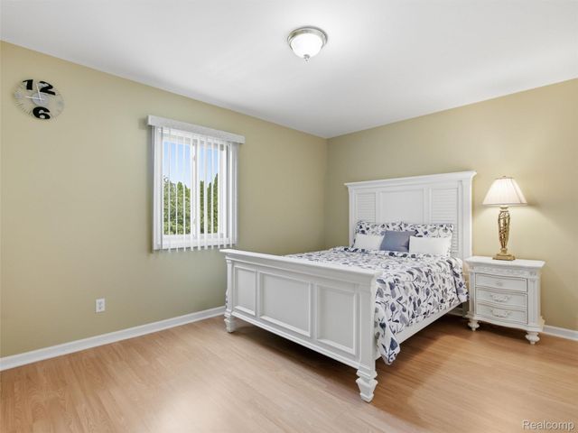 48507 Montelepre Drive, Shelby Charter Township, MI 48315