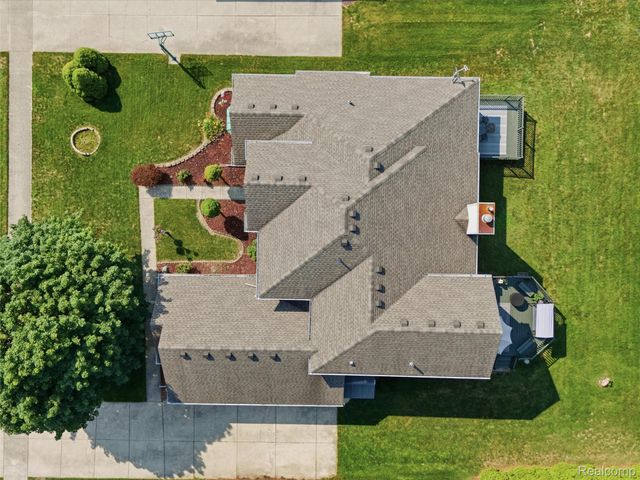 48507 Montelepre Drive, Shelby Charter Township, MI 48315