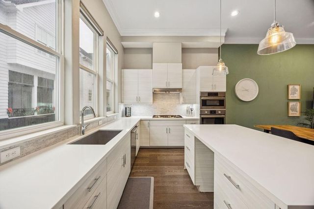 808 Cage Street, Houston, TX 77020