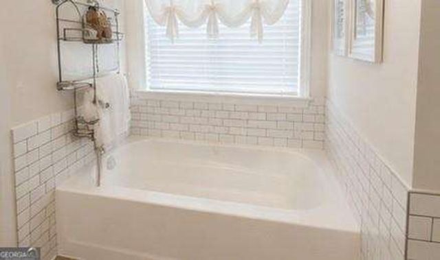 511 Shady Glen, Dallas, GA 30132