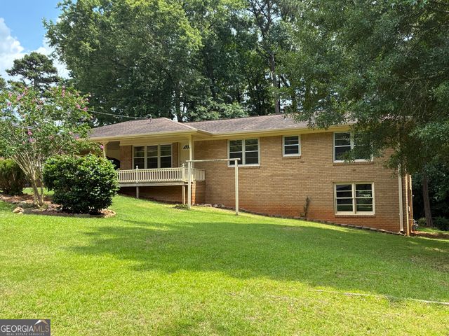 6135 Queens Road, Douglasville, GA 30135