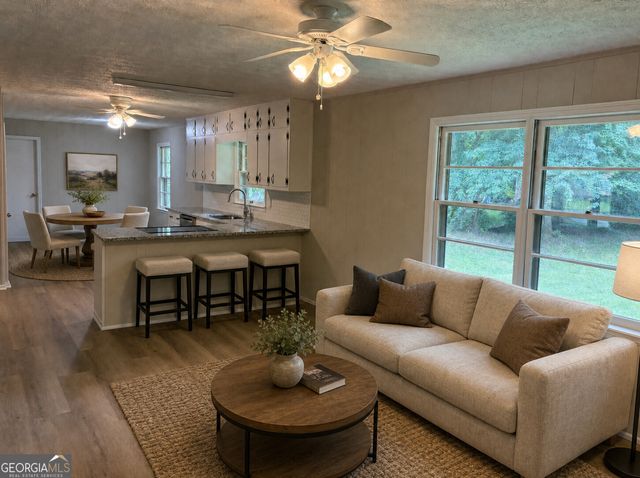 6135 Queens Road, Douglasville, GA 30135