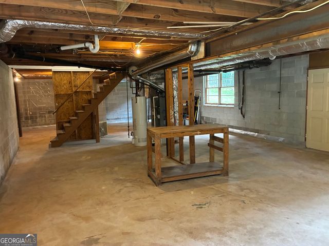 6135 Queens Road, Douglasville, GA 30135