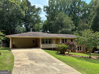 6135 Queens Road, Douglasville, GA 30135