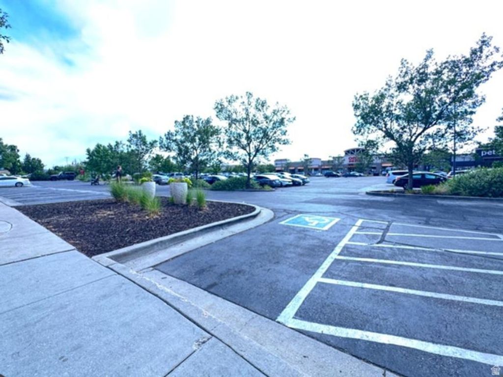 175 N 500 W #F, Bountiful, UT 84010 — photo 3