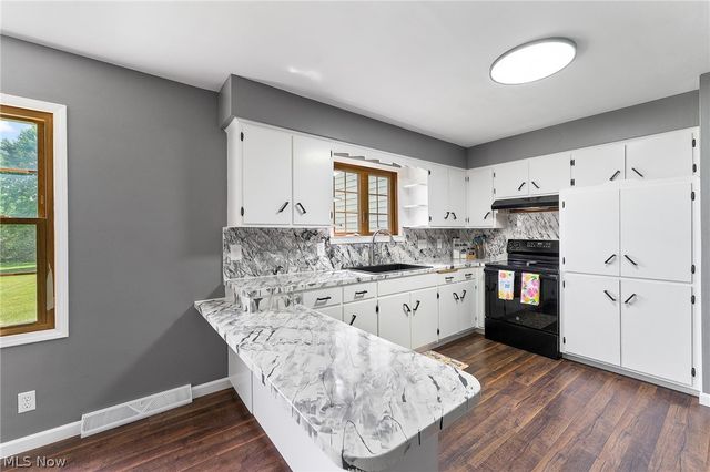 10393 Rapp Road, New Middletown, OH 44442